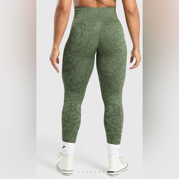 EUC Gymshark x Whitney Simmons Women’s Gray Athletic Workout Leggings - Size XS - Picture 6 of 6